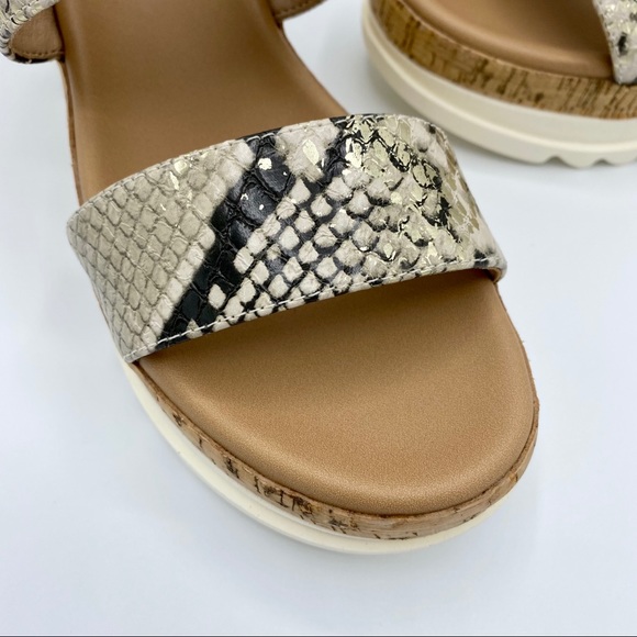 Steve Madden Gold Snake Brenda Wedge Sandal - Picture 11 of 15